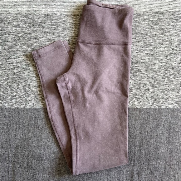 Lululemon high rise tights - Picture 3 of 4